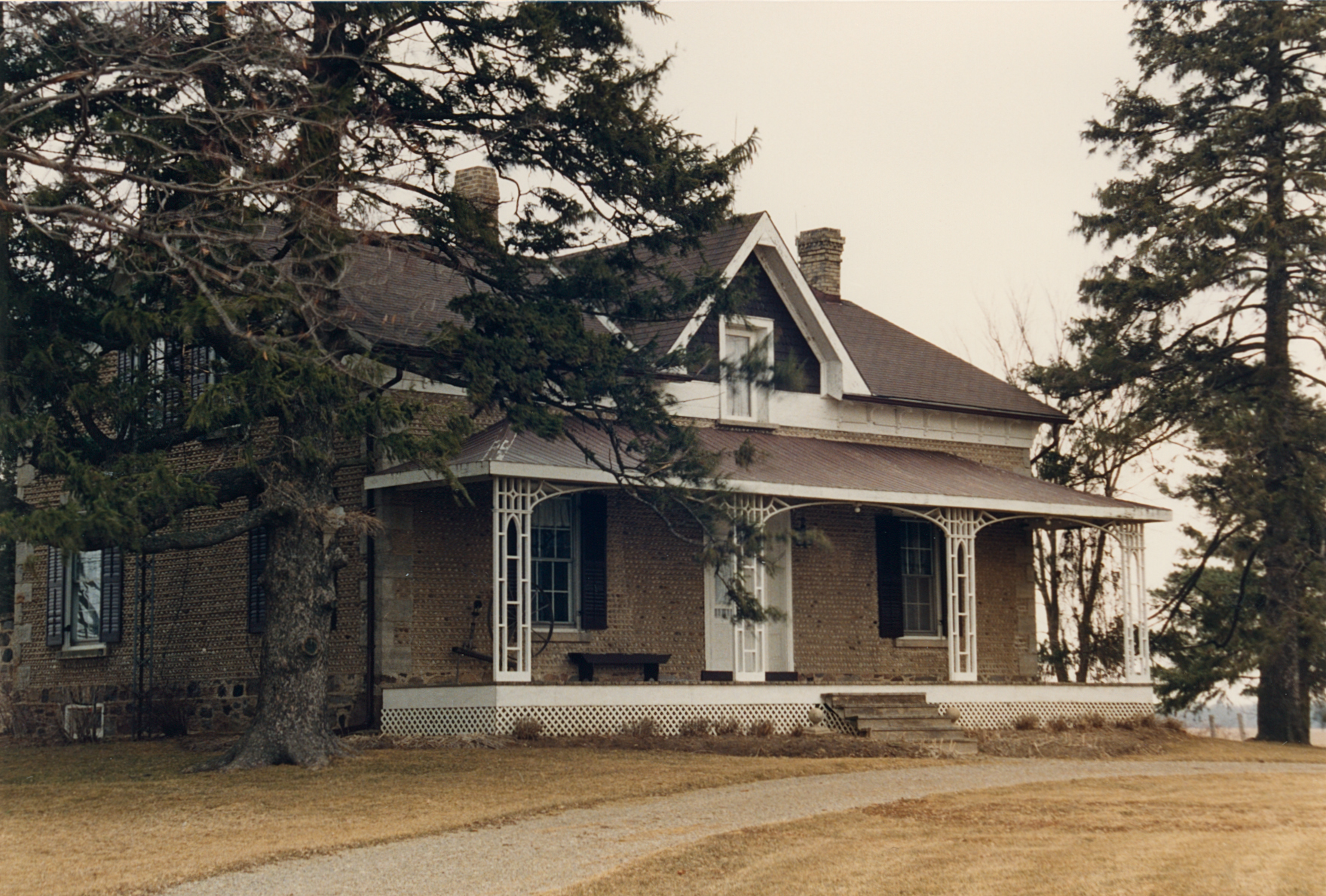 Bra-6 963 Keg Lane 3